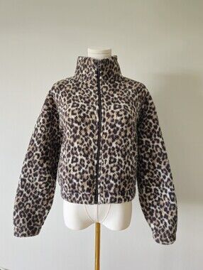 American Eagle XS Sherpa leopard zip up sweater jacket